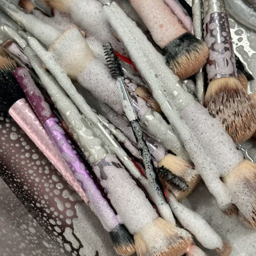 Brush cleaners