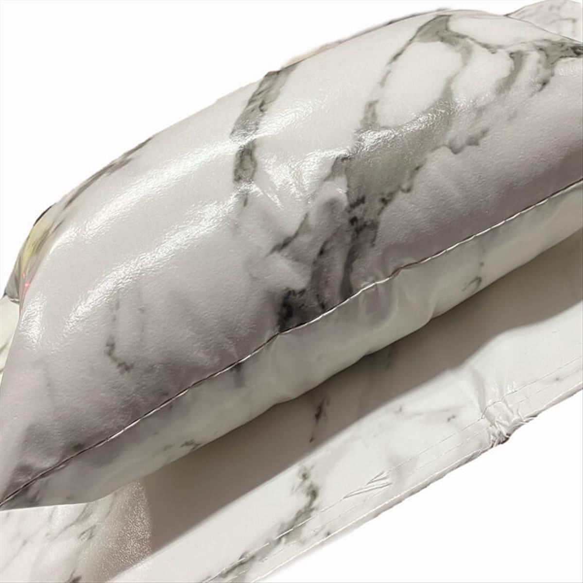 Manicure Pillow with Placemats Marmaro