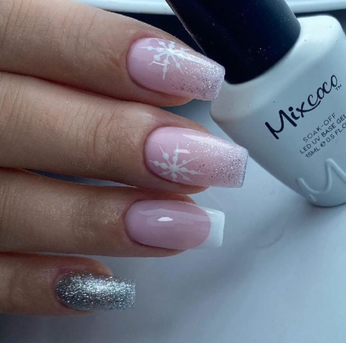 Ημιμόνιμο βερνίκι νυχιών Mixcoco 064 Baby Pink Rubber Base 15ml