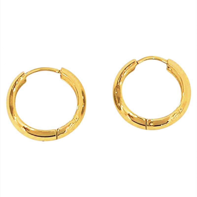 Simple gold hoop earrings