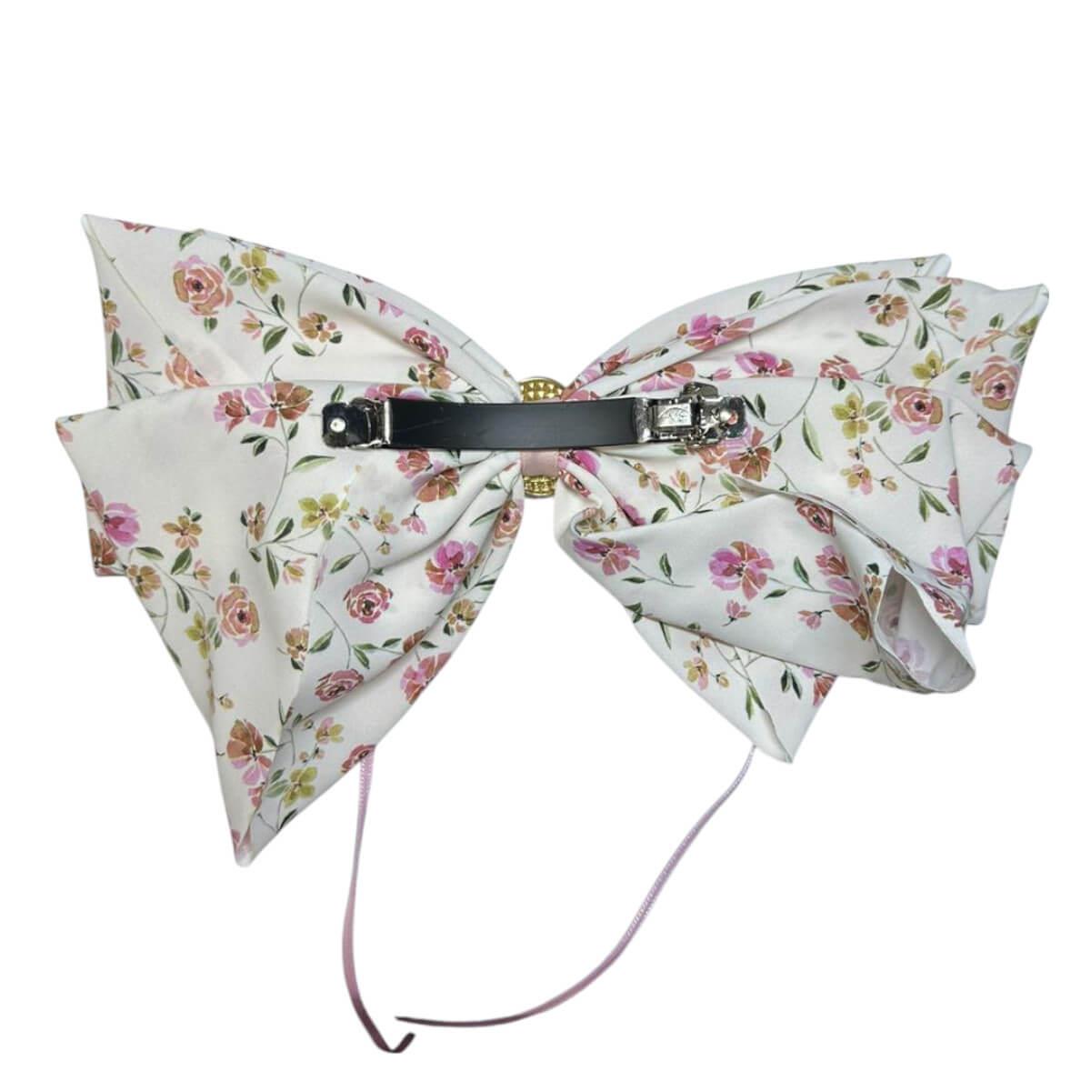 Floral hair clip with bow Floral hair clip with bow