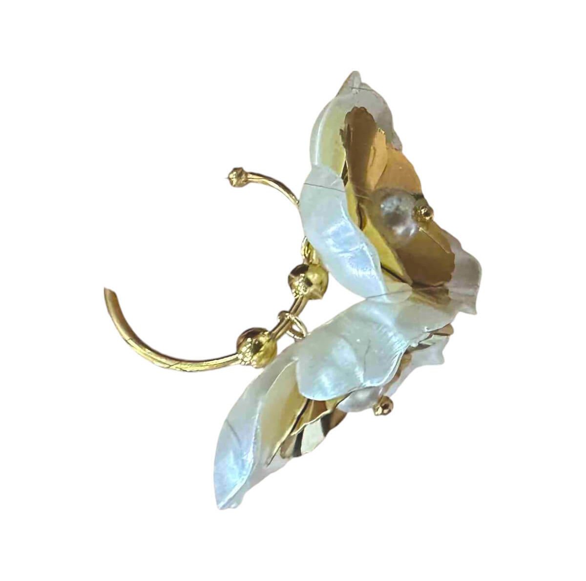 Double flower earrings white and gold