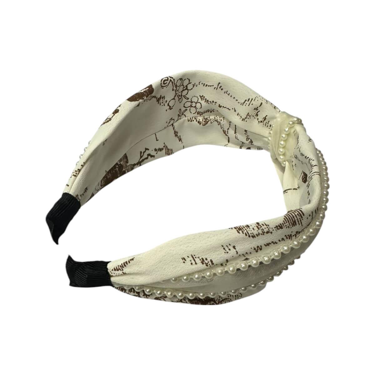 Wide fabric hair clip with pearls white