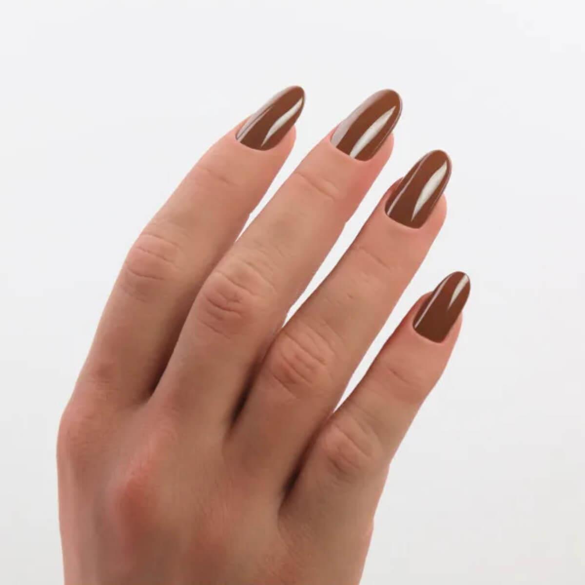 Ημιμόνιμο βερνίκι 652 cashmere club 15ml Laloo