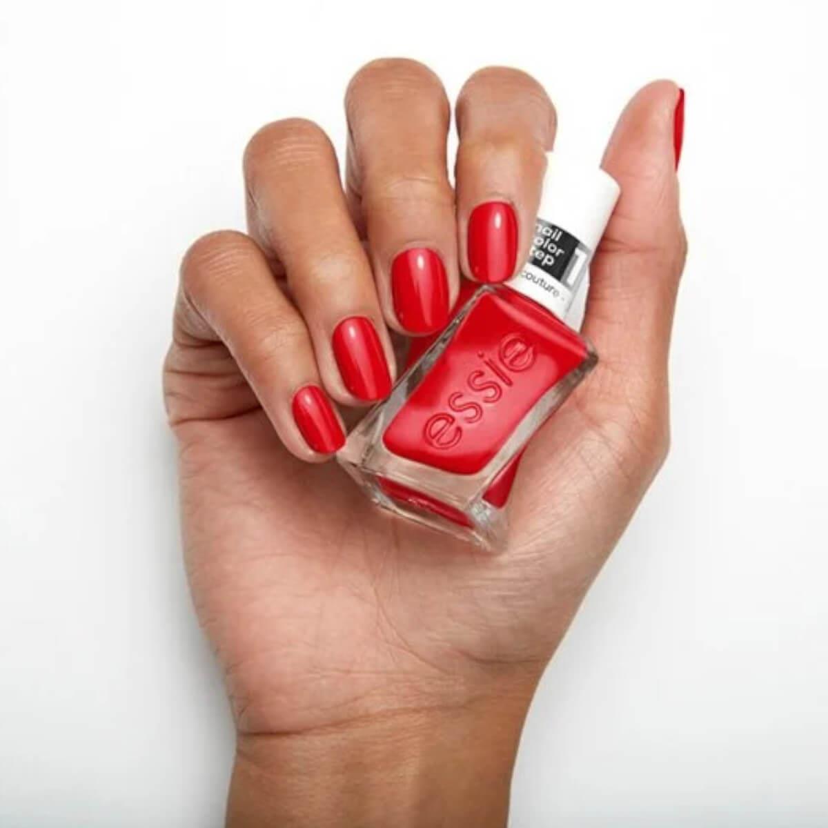Βερνίκι νυχιών gel couture 270 rock the runway Essie