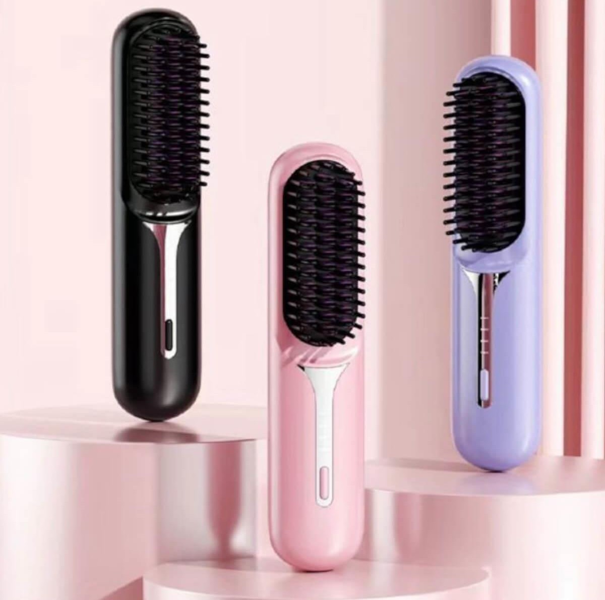 Cordless hair straightening brush