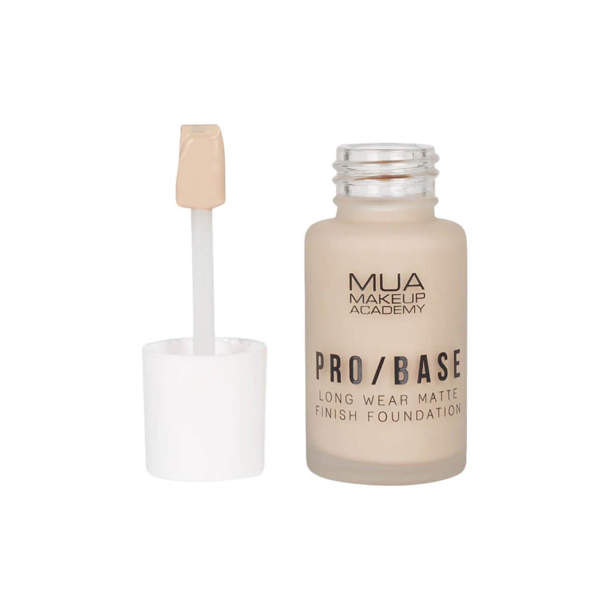 Foundation pro/base long wear matte finish 110 MUA