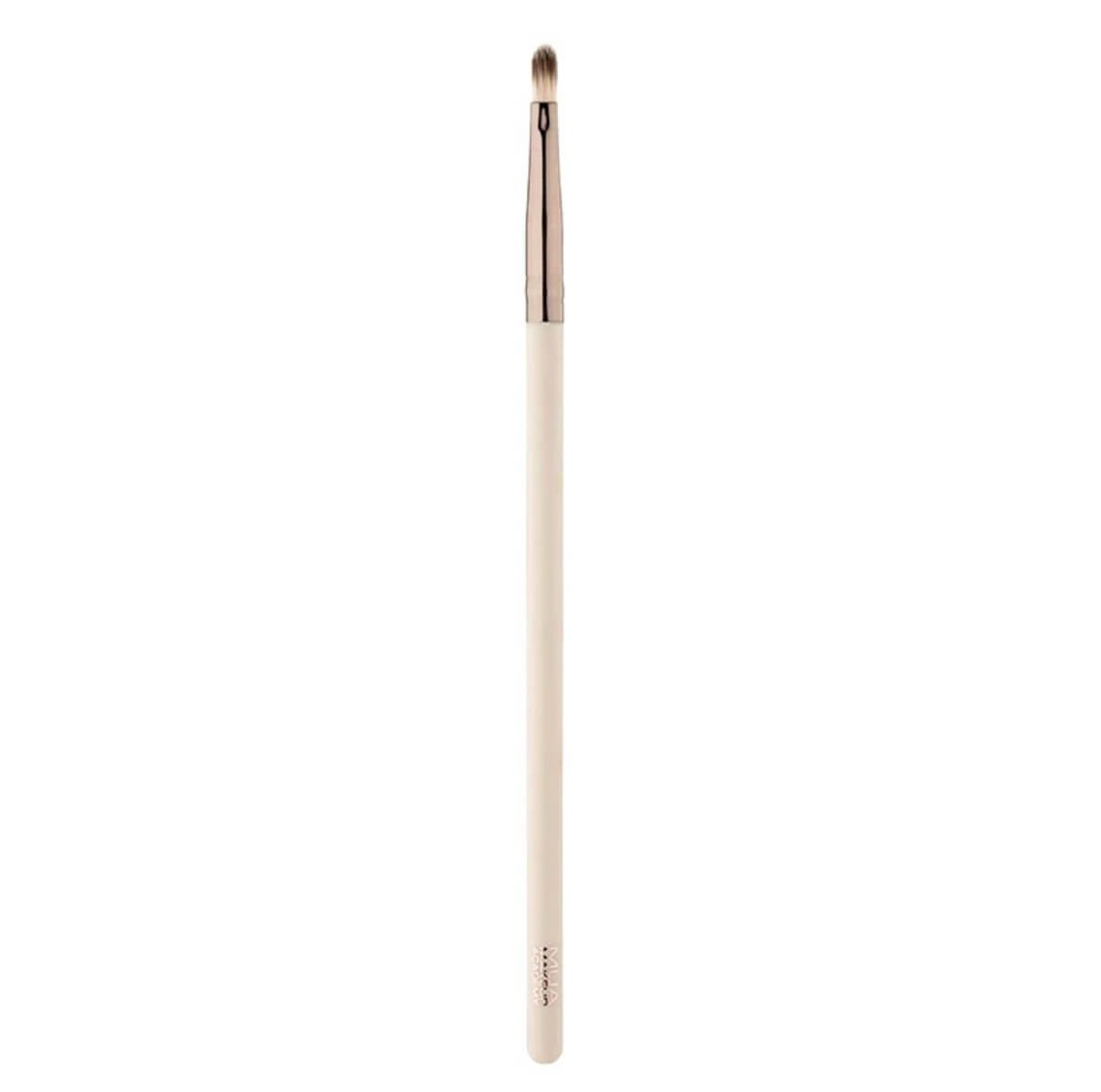 Liner brush MUA