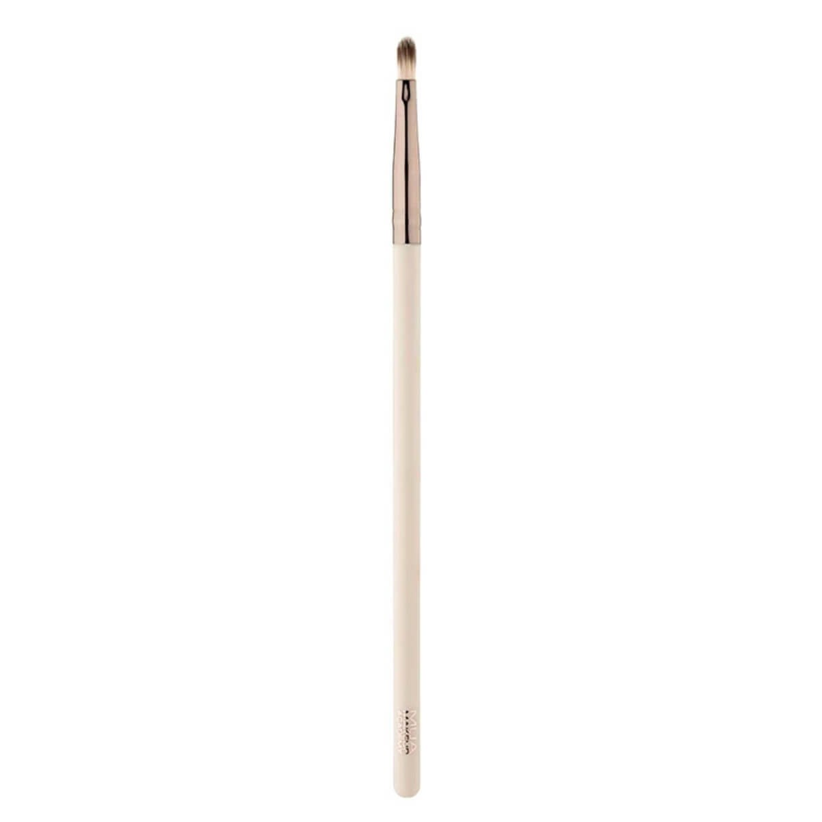 Liner brush MUA