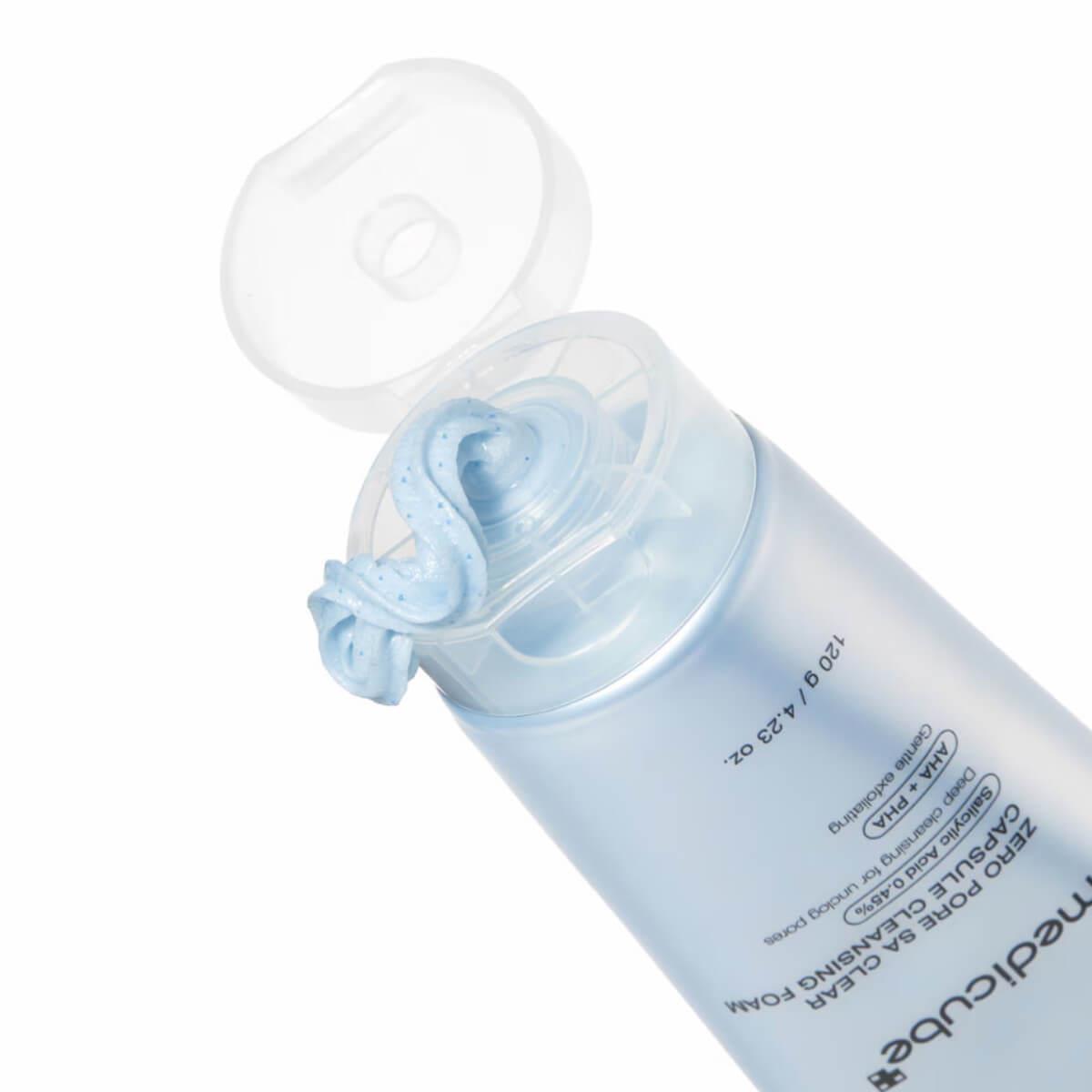 Zero pore sa clear capsule cleansing foam 120g Medicube
